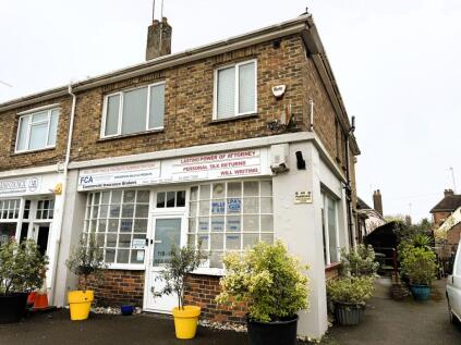 Sea Road, East Preston, BN16