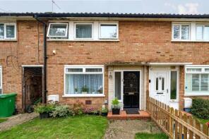 25, Parry Green North, Slough SL3 8NW