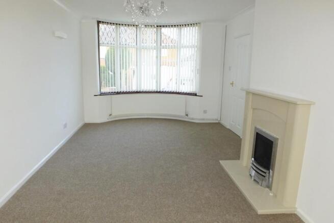 lounge/dining room