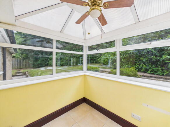 4 bed Detached for sale Image 7