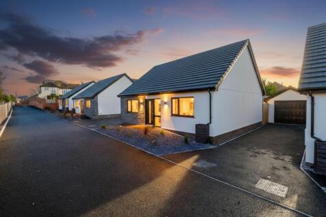 Highlands Close, Rhuddlan, LL18