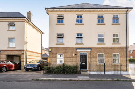 West Hope Grant's Road, Wellesley, Aldershot, Hampshire, GU11