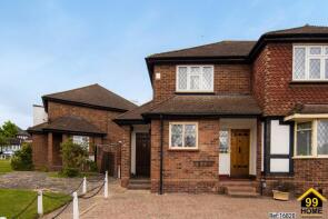 9, Warren Court, Chigwell IG7 5EW