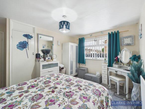 2 bed Flat for sale Image 10