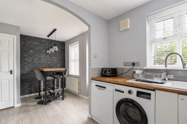 3 bed Detached for sale Image 10
