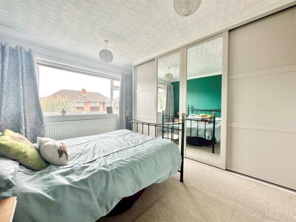 Bedroom1.jpg