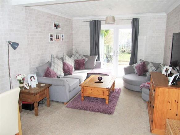 Sitting / Dining Room