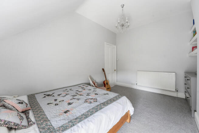 4 bed Terraced for sale Image 10