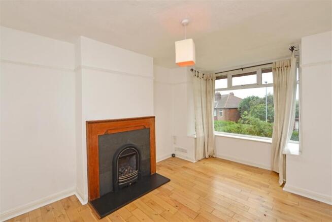 Living Room: