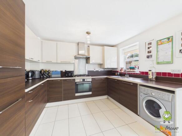 Kitchen - Ewemove Whitchurch Nantwich Charlotte Th
