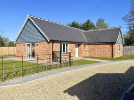 1, Nine Oaks, Green Street, Hoxne IP21 5AX