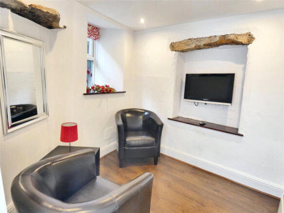 3 bed Terraced for sale Image 7