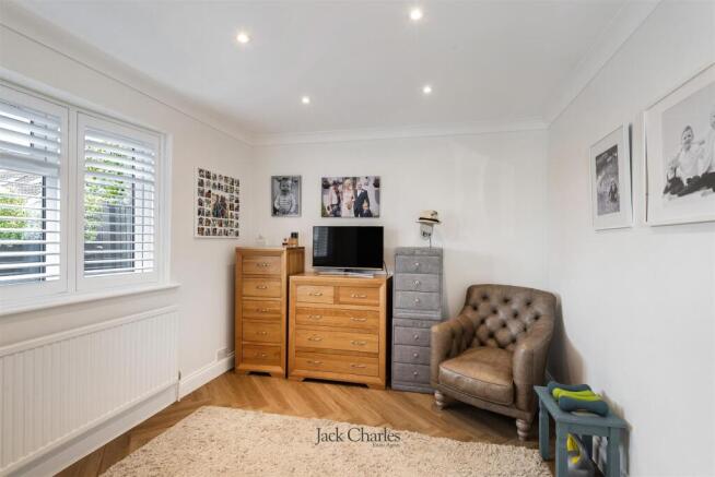 58 Denbeigh Drive, TN10 3PS 003.jpg