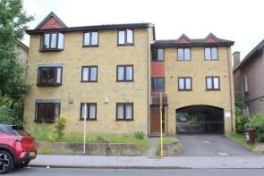 8, 32 Mayfield Court, Beulah Road, Thornton Heath CR7 8JE