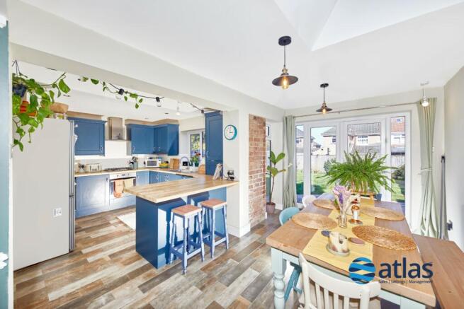 Kitchen / Diner
