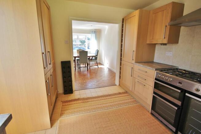 Kitchen 3.JPG