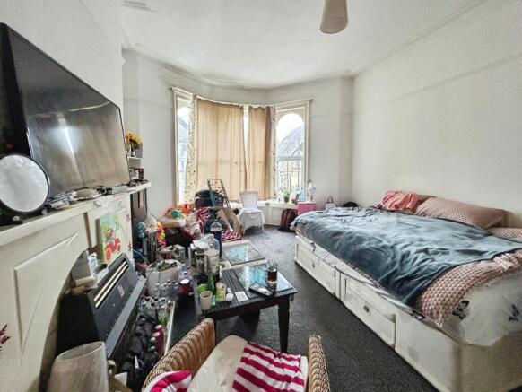 1 bed Apartment for sale Image 5