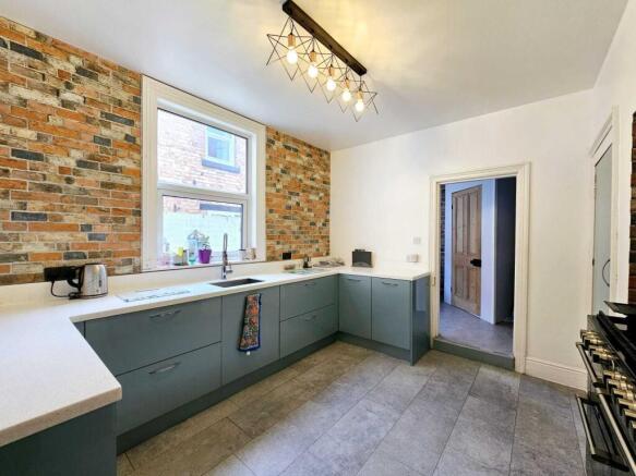 4 bed Terraced for sale Image 5