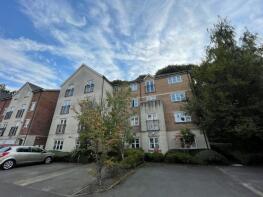 62, Montgomery Avenue, West Park, Leeds LS16 5RW