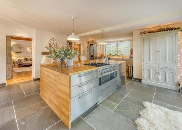 Grouse Lodge-kitchen4.jpg