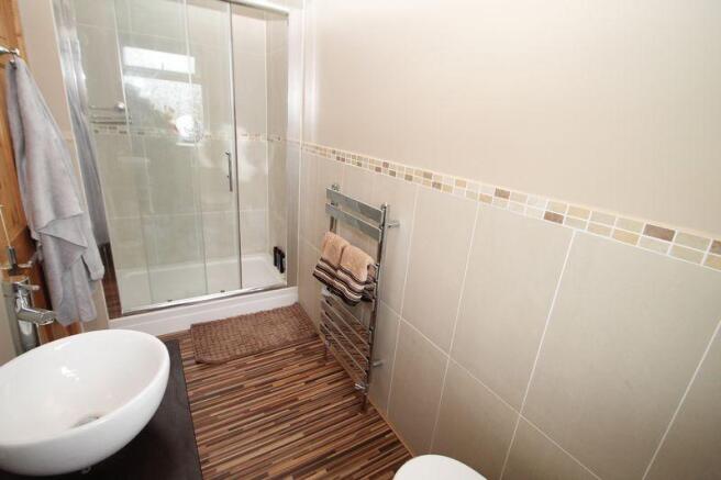 En-Suite Showe...