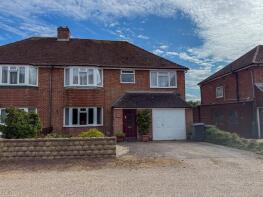 Noss Mayo, London Road, Newbury RG14 2BA