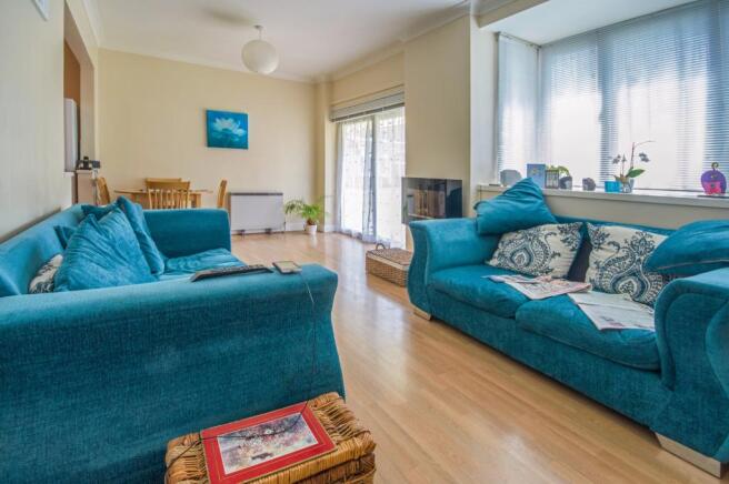 Lounge/Dining/Kitche