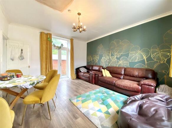 Bramleys Estate Agents - Spaines Road - Fartown (8