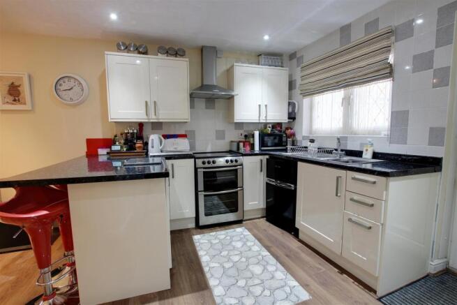 Open plan Lounge/ Kitchen