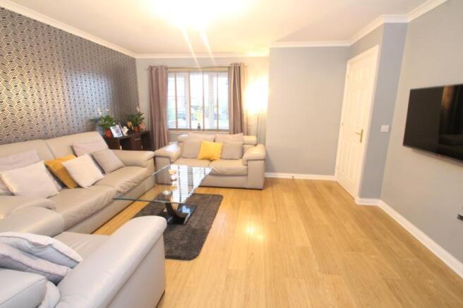 2 - LOUNGE
