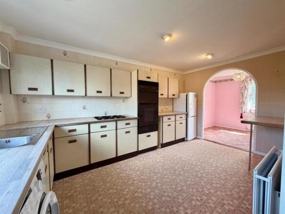 Kitchen/Breakfast Room