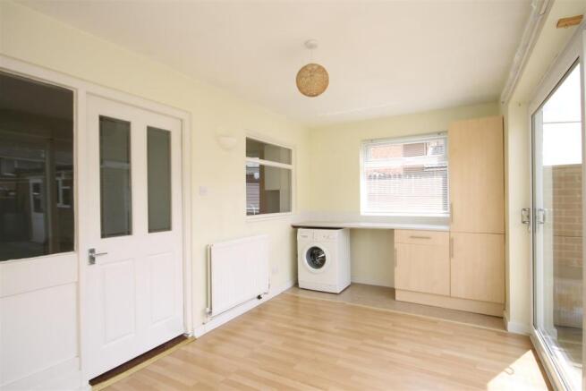 GARDEN ROOM