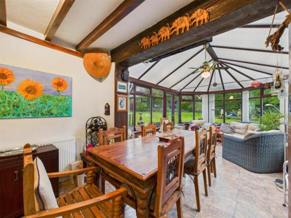 3 bed Detached for sale Image 9
