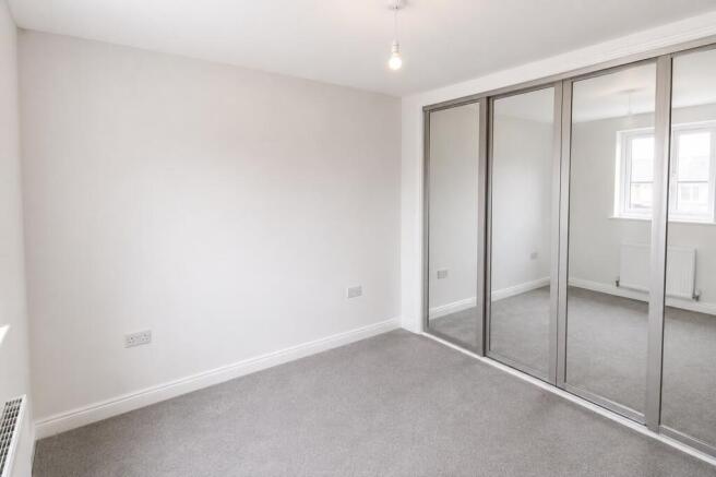 2 bed Flat to rent Image 3