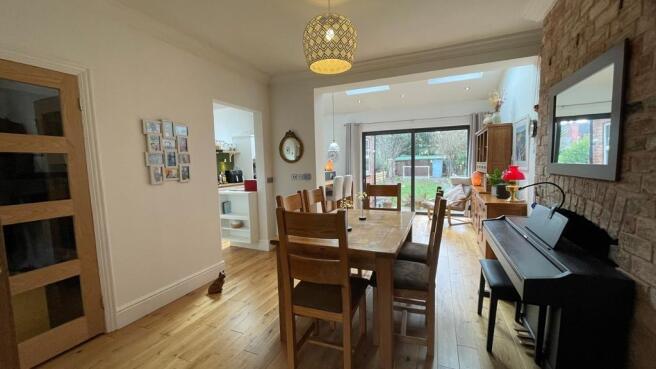 3 bed Terraced for sale Image 5