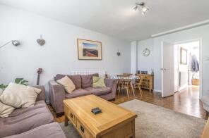 2, 28 South Court, Kersfield Road, London SW15 3HQ