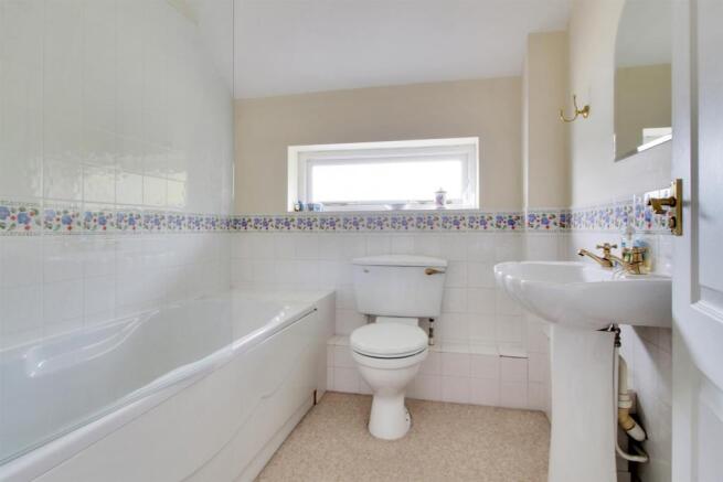Family Bathroom.jpg