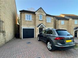 10, Far Hunger Hill Close, Queensbury, Bradford BD13 1FD