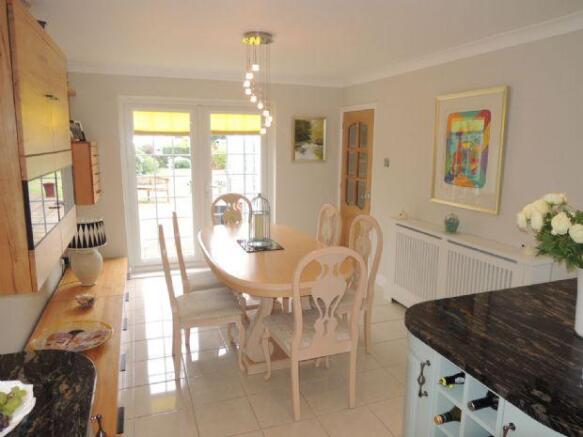 KITCHEN/DINER