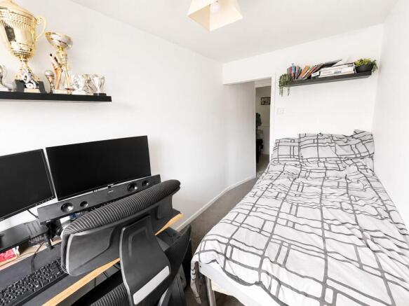 3 bed Terraced for sale Image 7