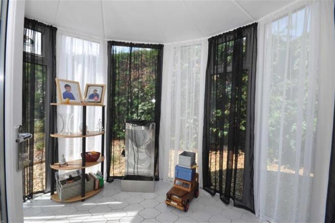 SUN ROOM