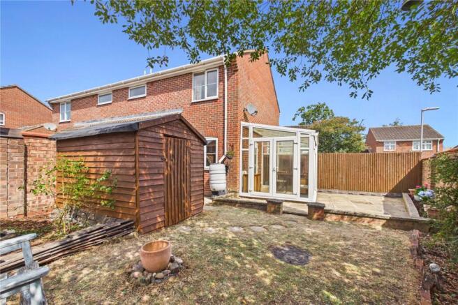 Spurcroft Road, Thatcham, Berkshire, RG19 photo 3