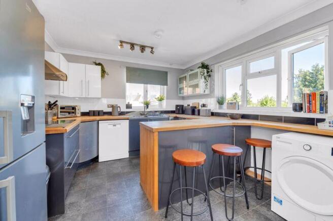 Kitchen/Breakfast Room