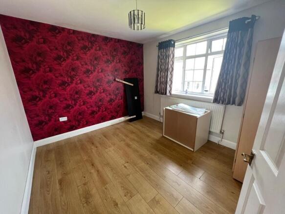 media-17218160126...