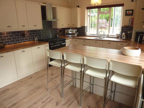 Kitchen/Breakfast