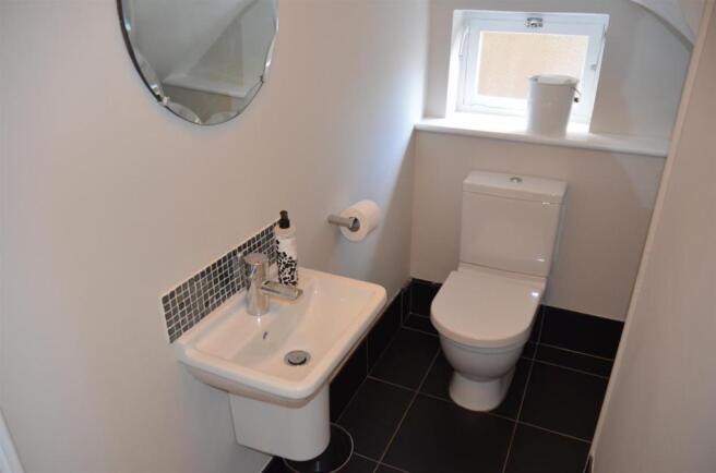 Guest Cloak Room/WC