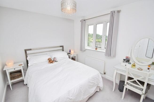 3 bed Semi-Detached for sale Image 12