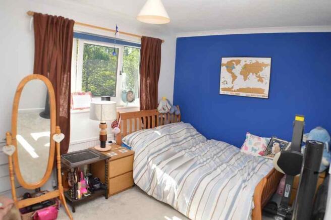 Bedroom 2 (Double)
