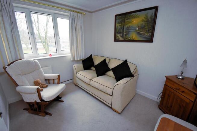 BEDROOM 4.jpg