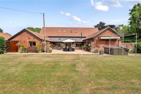 Valley Lane, Great Finborough, Stowmarket, Suffolk, IP14